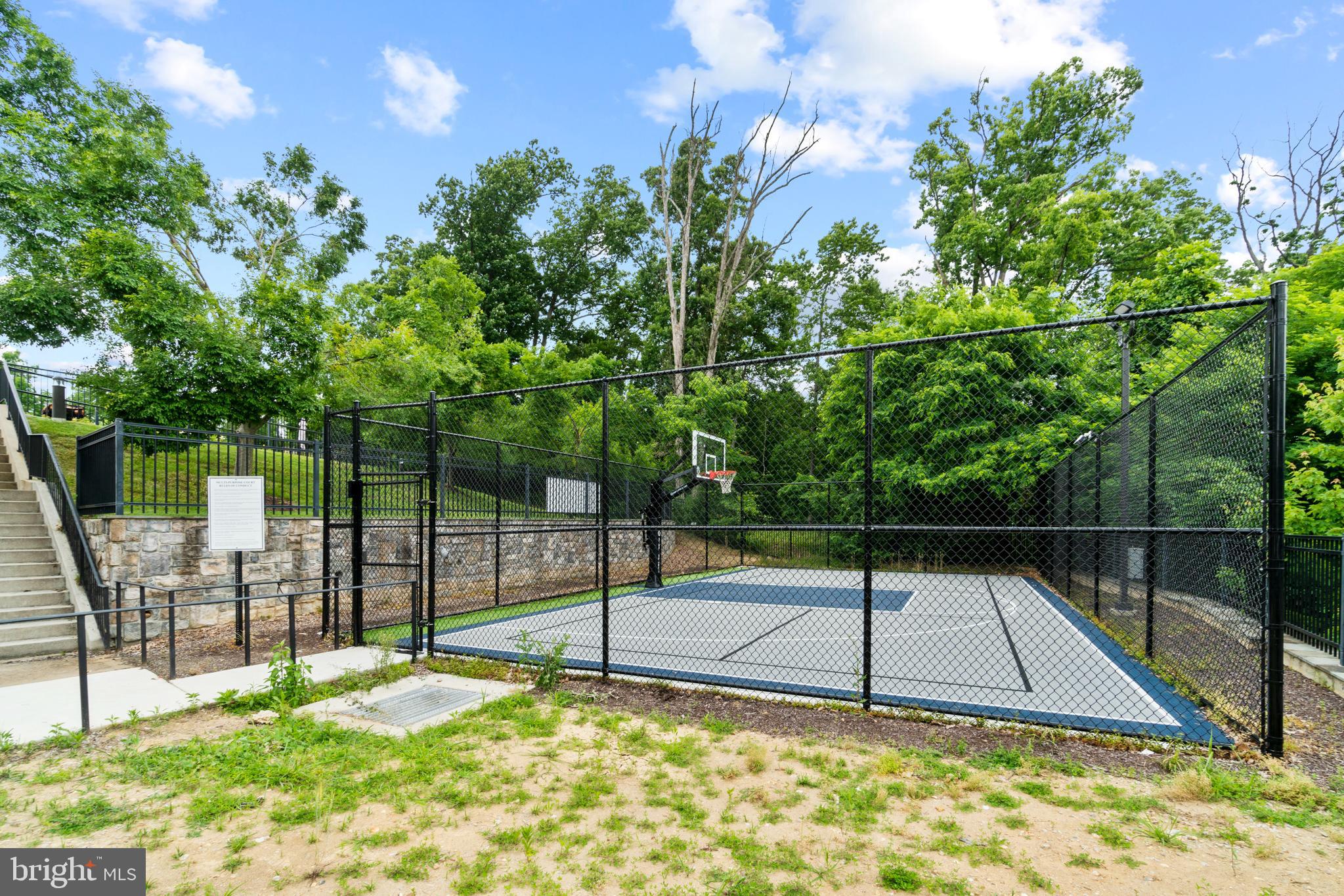 POTOMAC CLUB - Residential