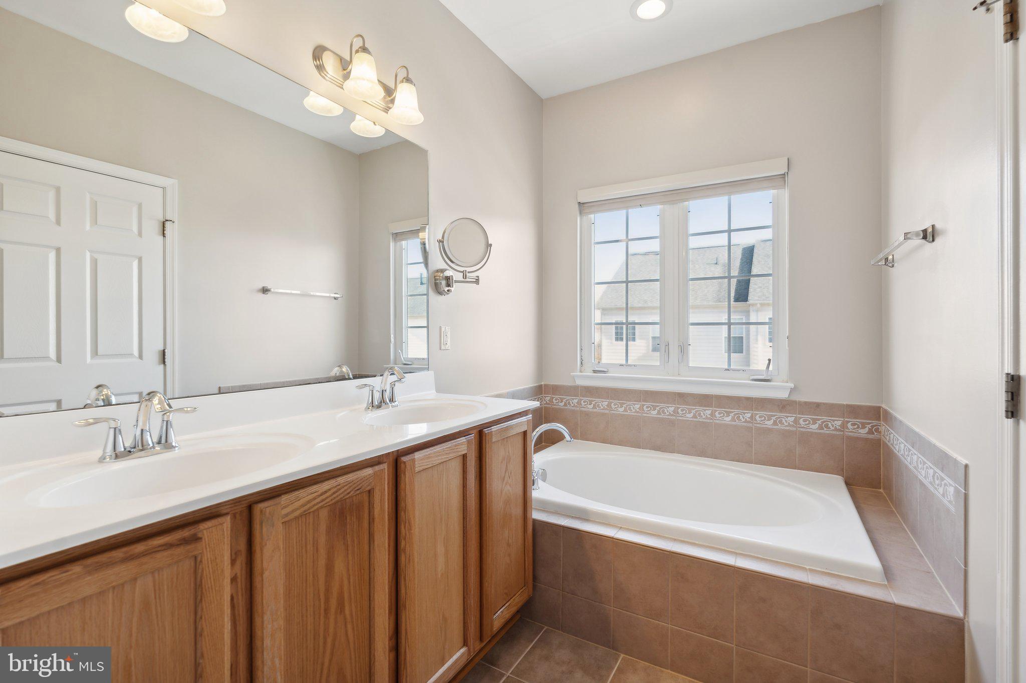 POTOMAC CLUB - Residential