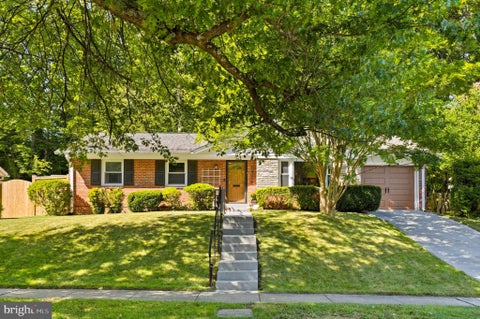 Homes For Sale - 14008 Parkland Drive<br/> ROCKVILLE, MD 20853