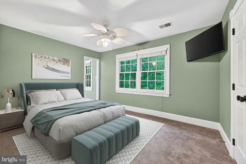Tiny photo for 1507 Night Shade Court, VIENNA, VA 22182 (MLS # VAFX2306628)