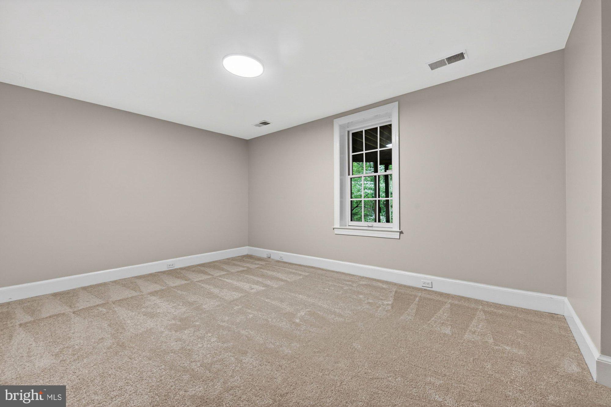 WOLFTRAP MEADOWS - Residential