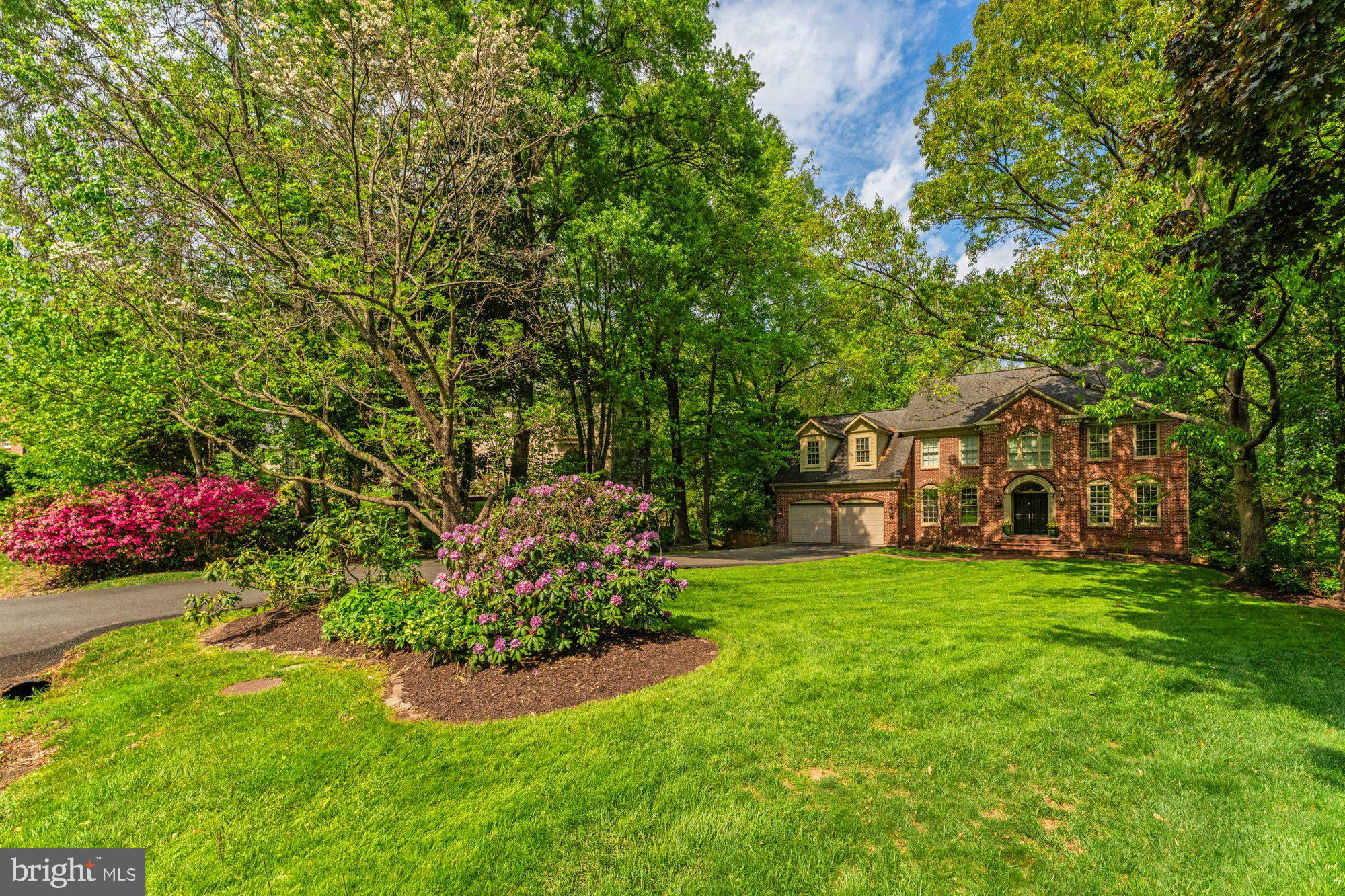 1507 NIGHT SHADE COURT