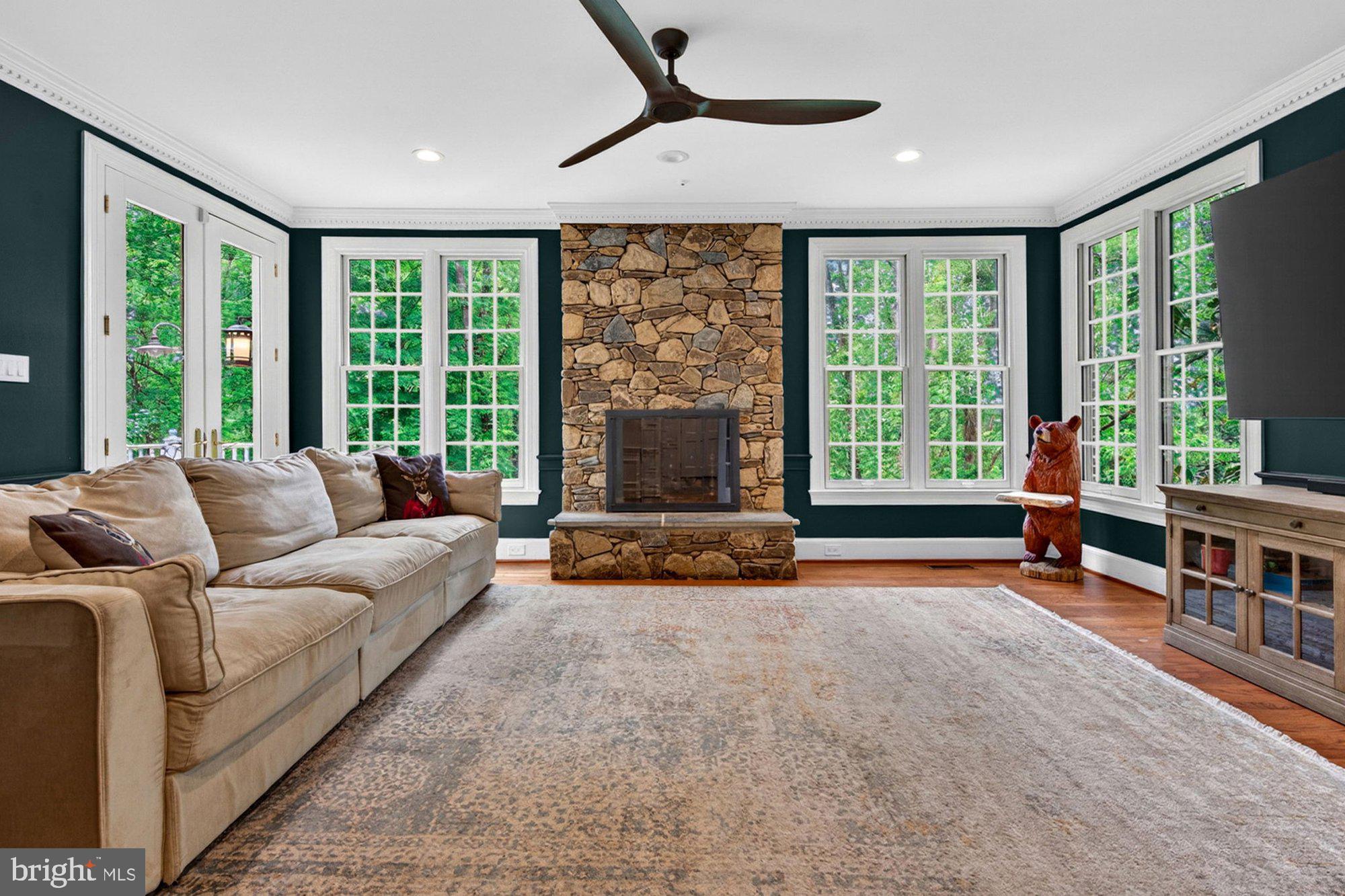WOLFTRAP MEADOWS - Residential