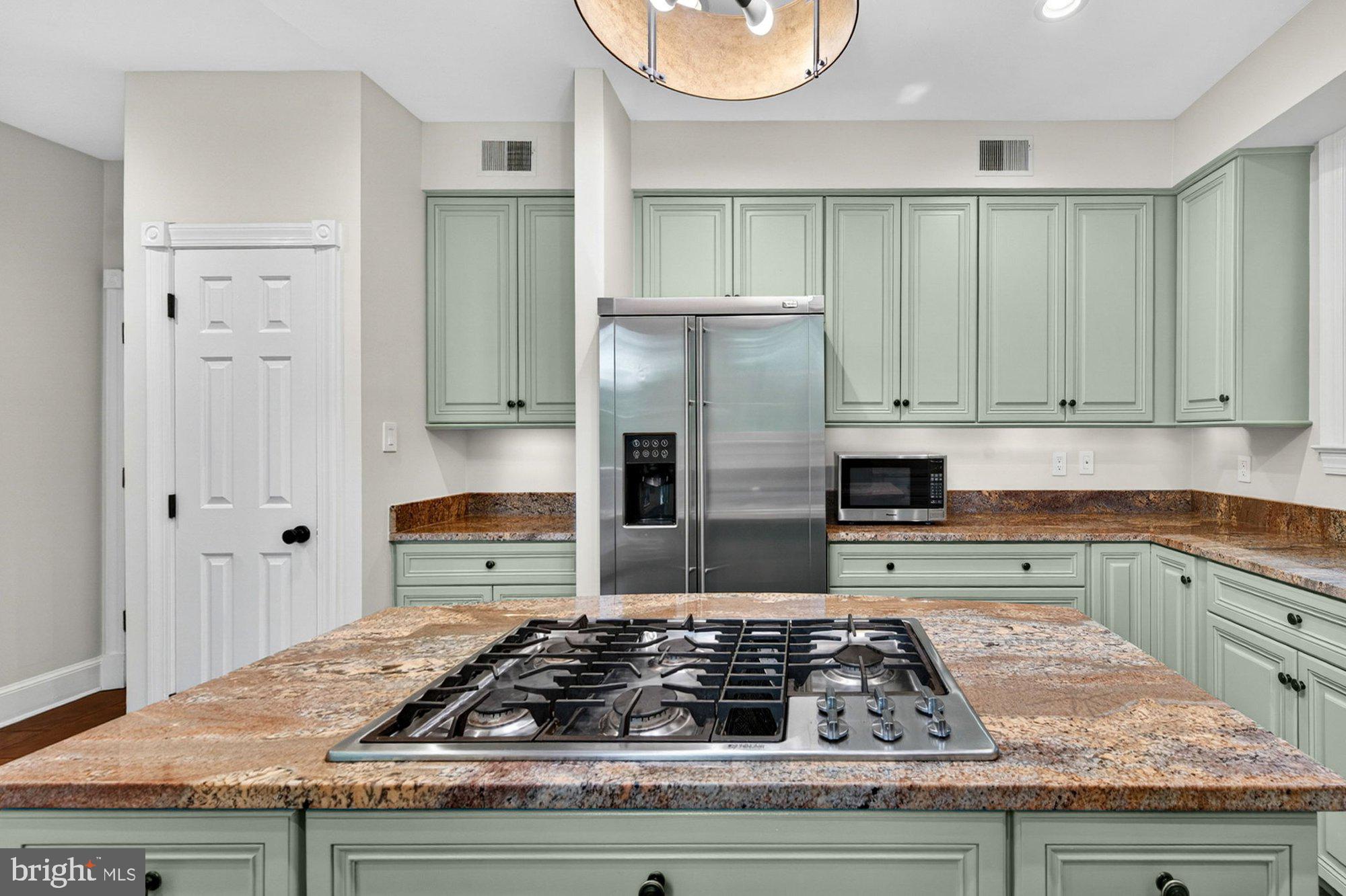 WOLFTRAP MEADOWS - Residential