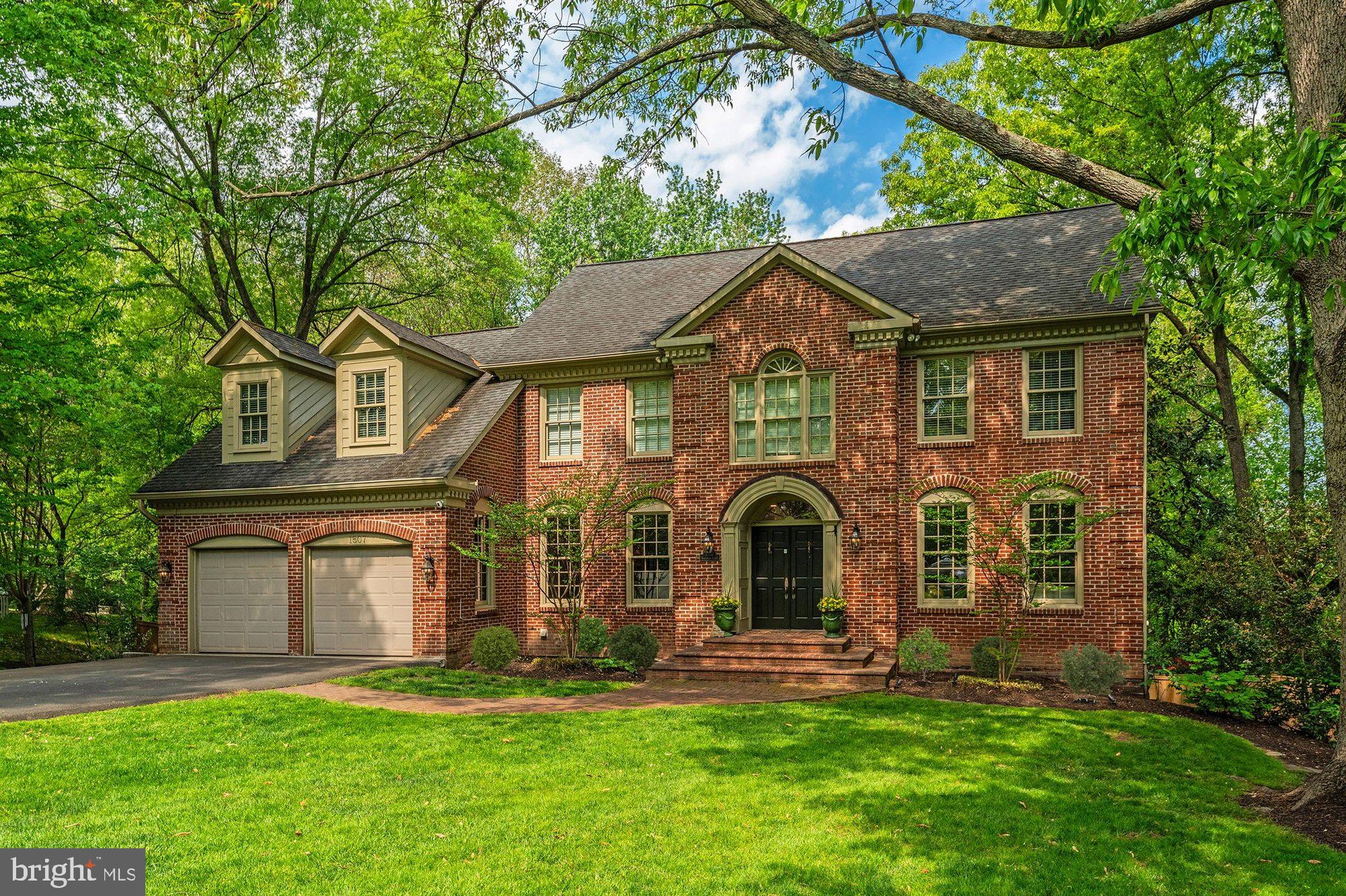 WOLFTRAP MEADOWS - Residential