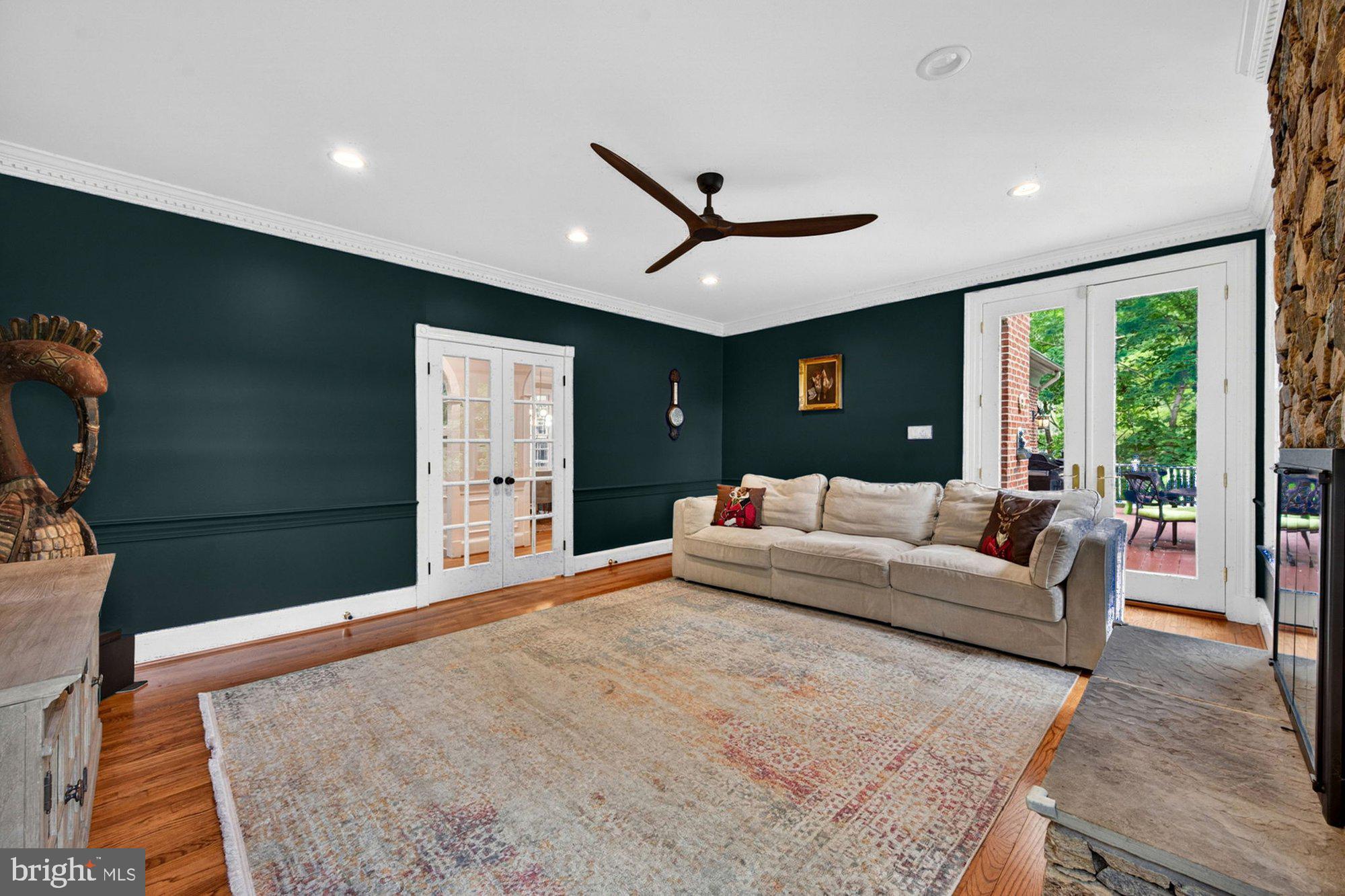 WOLFTRAP MEADOWS - Residential