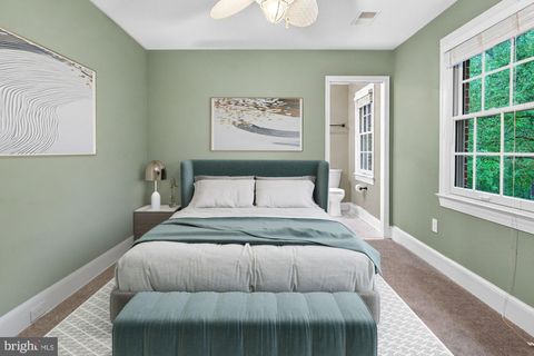 Tiny photo for 1507 Night Shade Court, VIENNA, VA 22182 (MLS # VAFX2306628)
