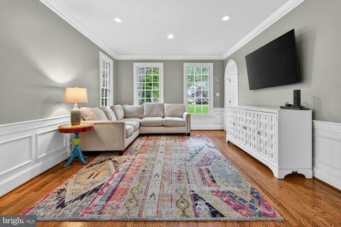 Tiny photo for 1507 Night Shade Court, VIENNA, VA 22182 (MLS # VAFX2306628)