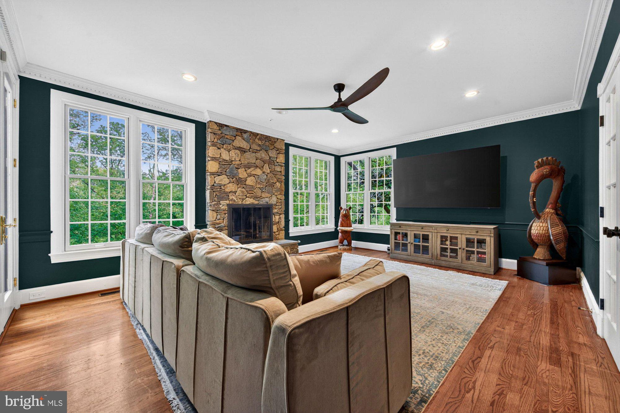 WOLFTRAP MEADOWS - Residential