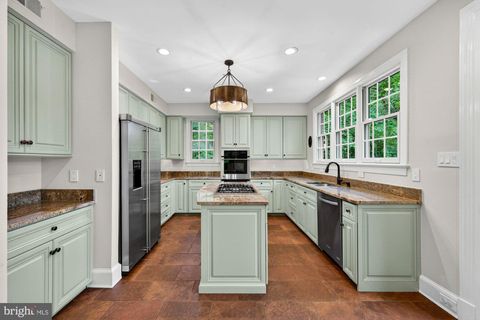 Tiny photo for 1507 Night Shade Court, VIENNA, VA 22182 (MLS # VAFX2306628)