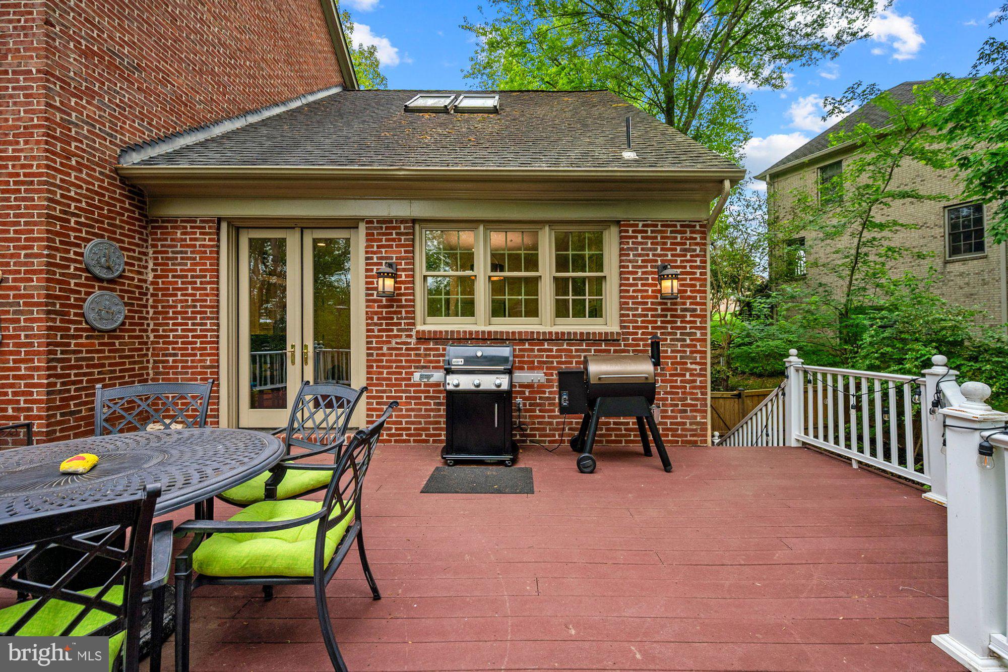 WOLFTRAP MEADOWS - Residential