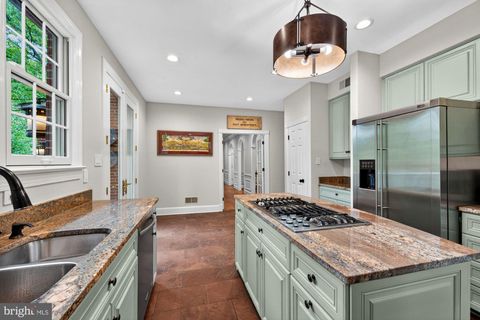Tiny photo for 1507 Night Shade Court, VIENNA, VA 22182 (MLS # VAFX2306628)
