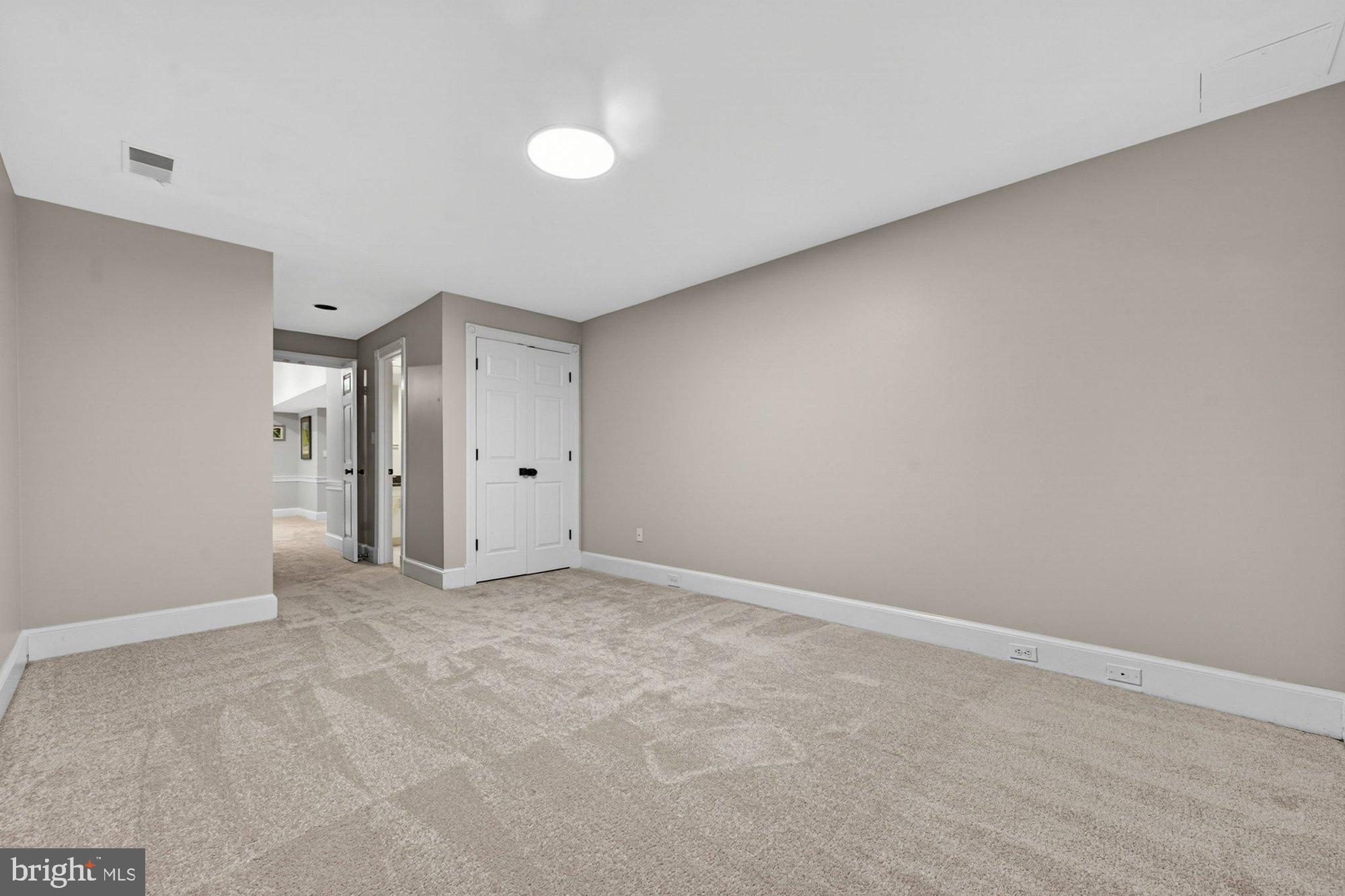 WOLFTRAP MEADOWS - Residential