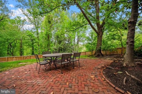 Tiny photo for 1507 Night Shade Court, VIENNA, VA 22182 (MLS # VAFX2306628)