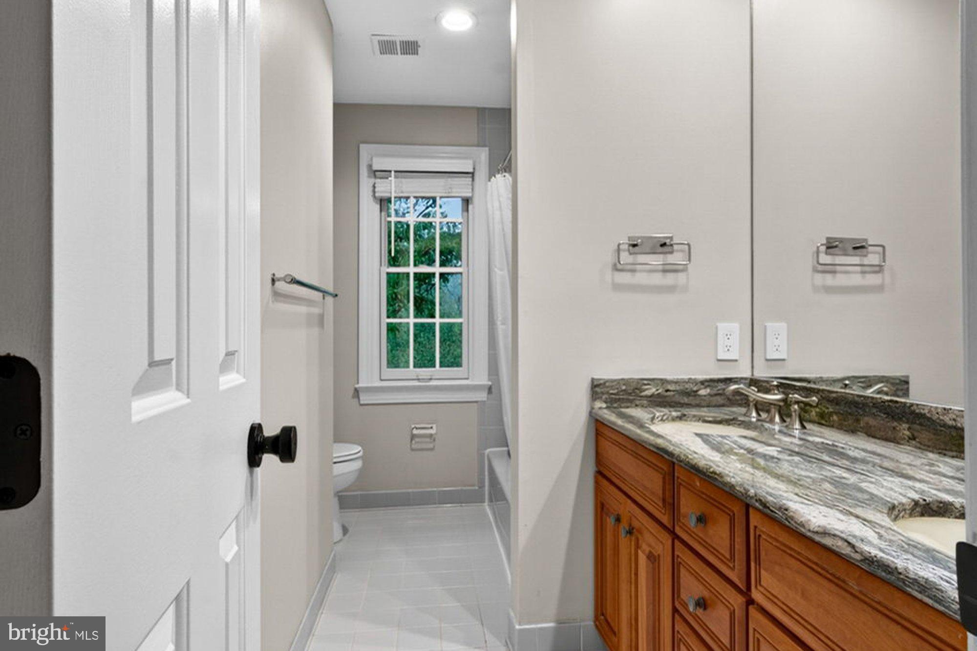 WOLFTRAP MEADOWS - Residential