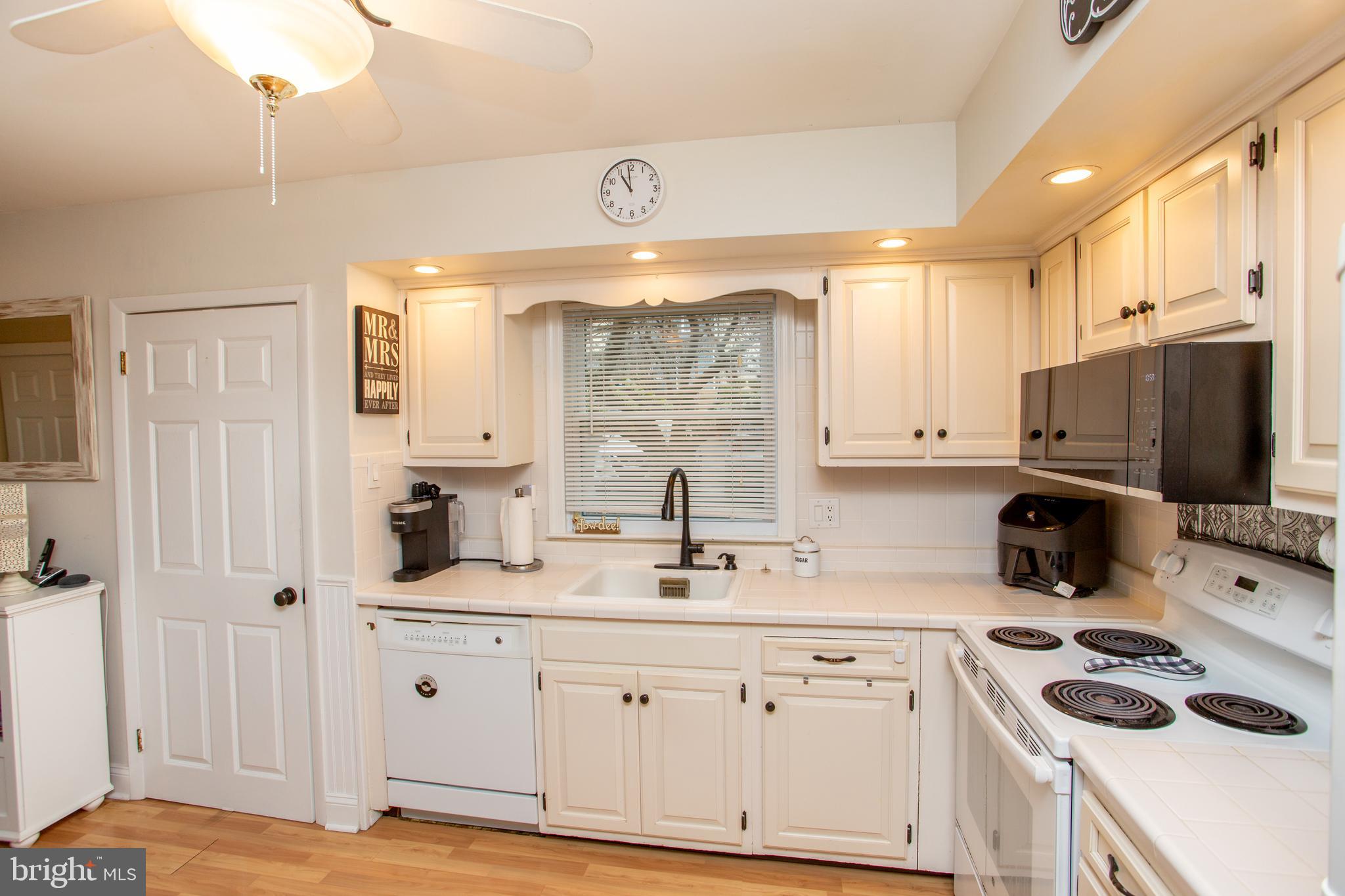 APPLE HILL - Residential