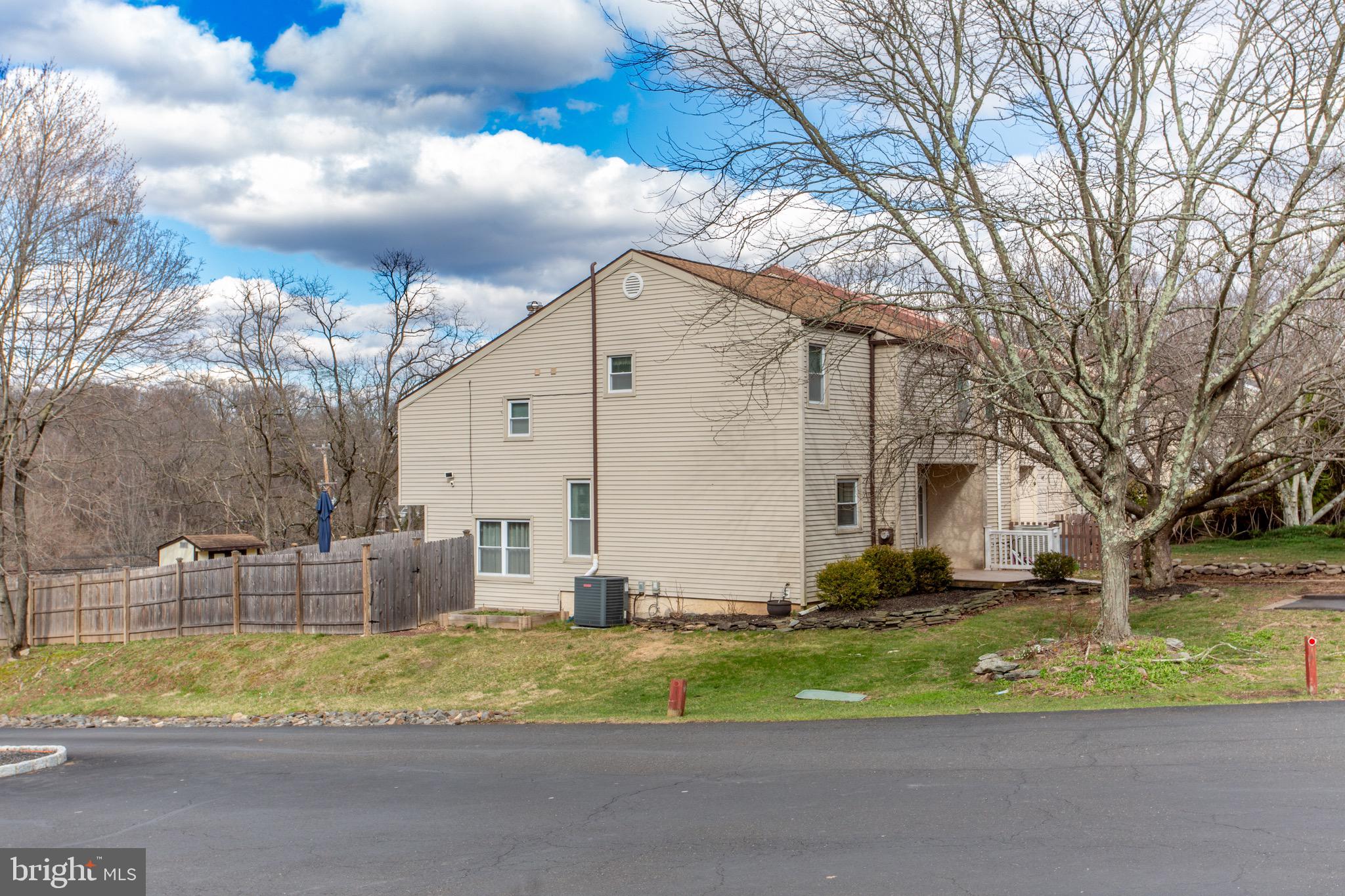 APPLE HILL - Residential