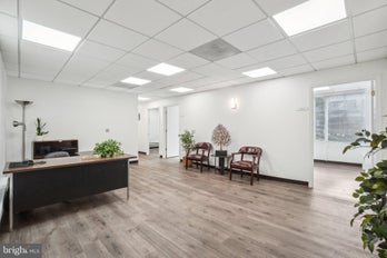Condominium at 1420 N STREET NW T3,T4,T6