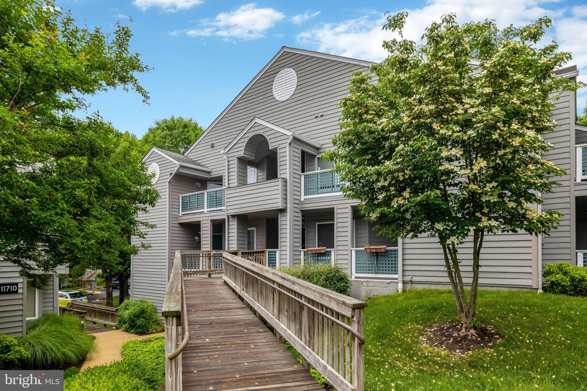 1504 SUMMERCHASE COURT E