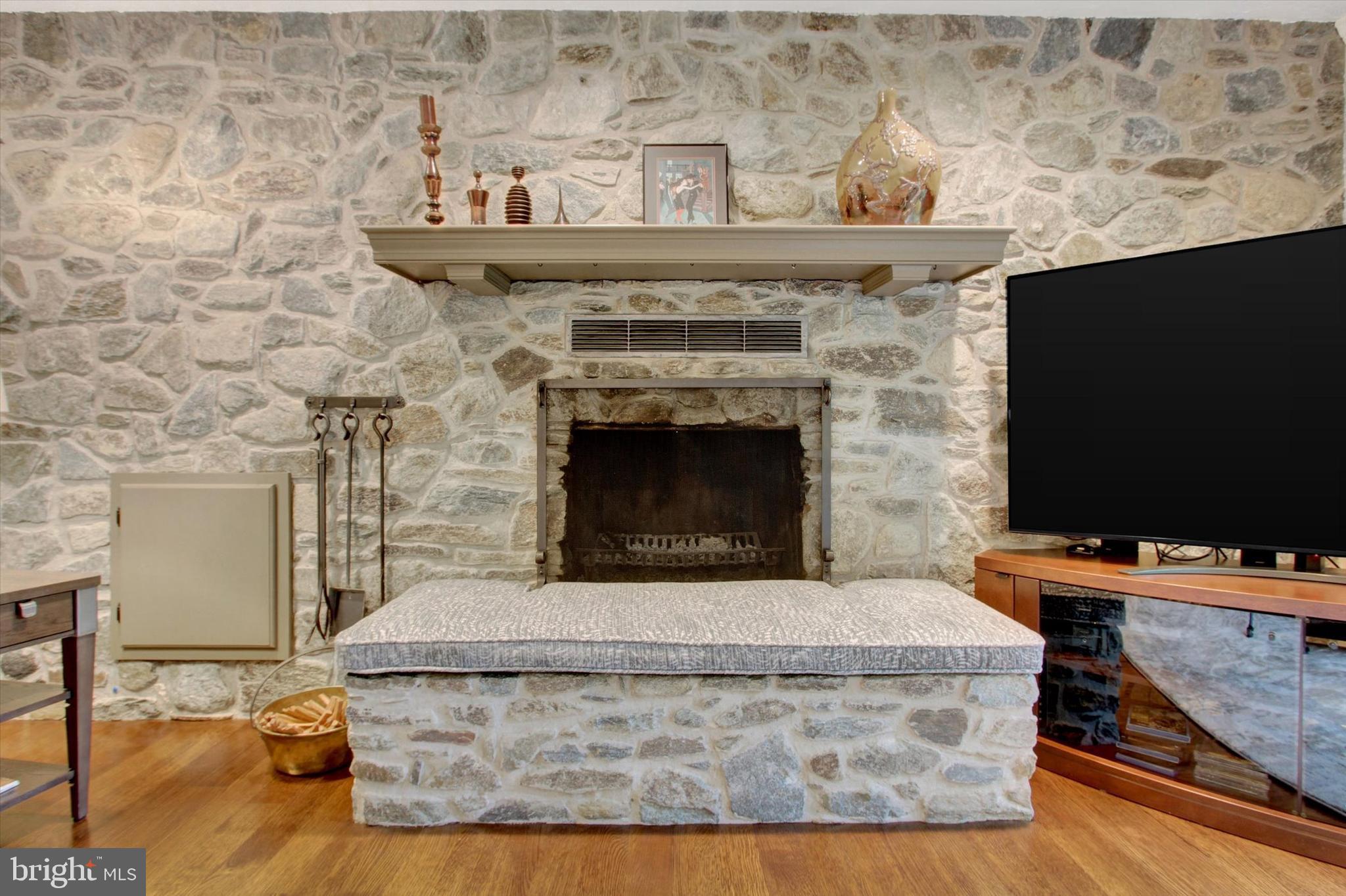 SOUTHWESTERN - Residential