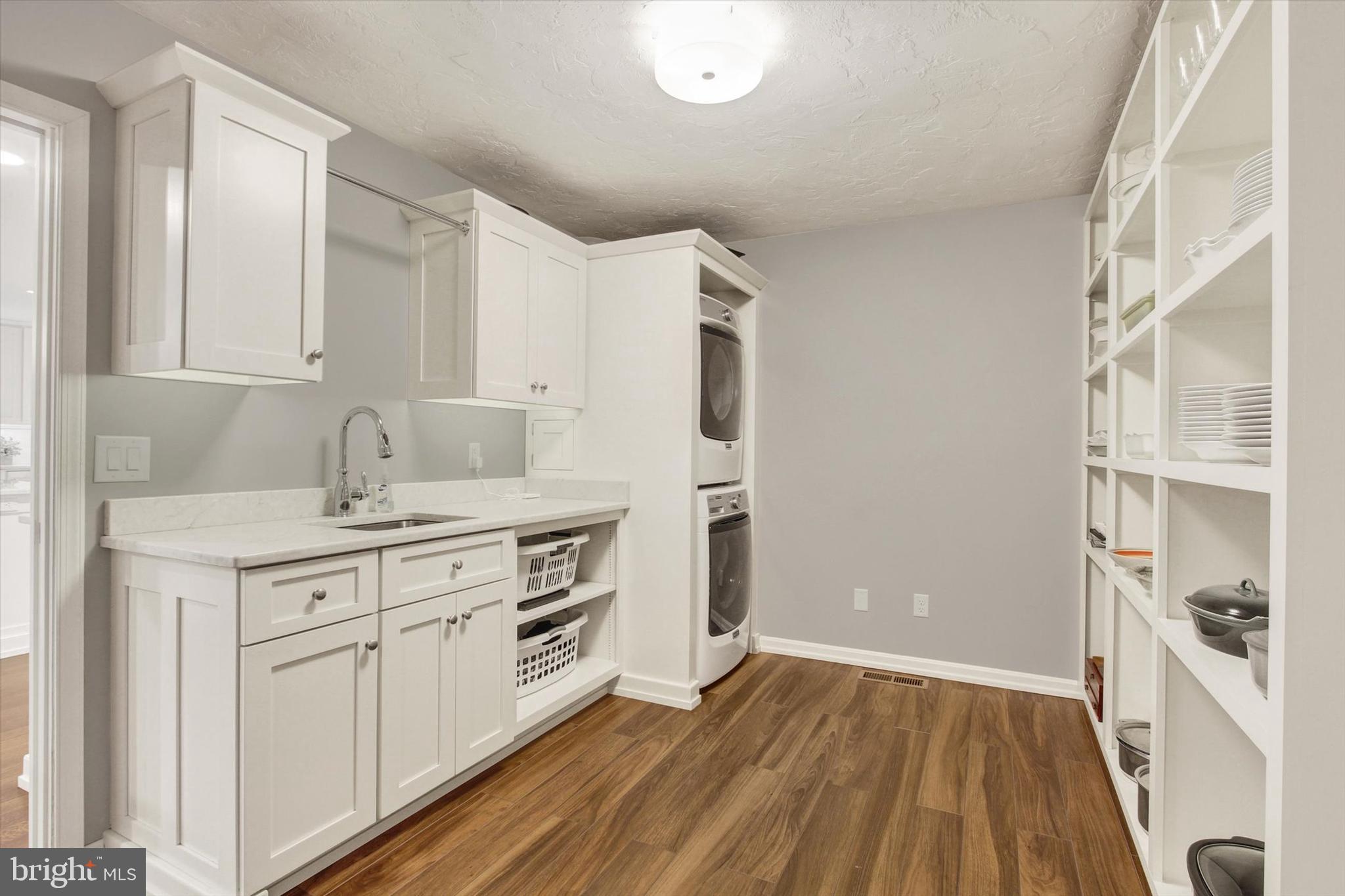 SOUTHWESTERN - Residential