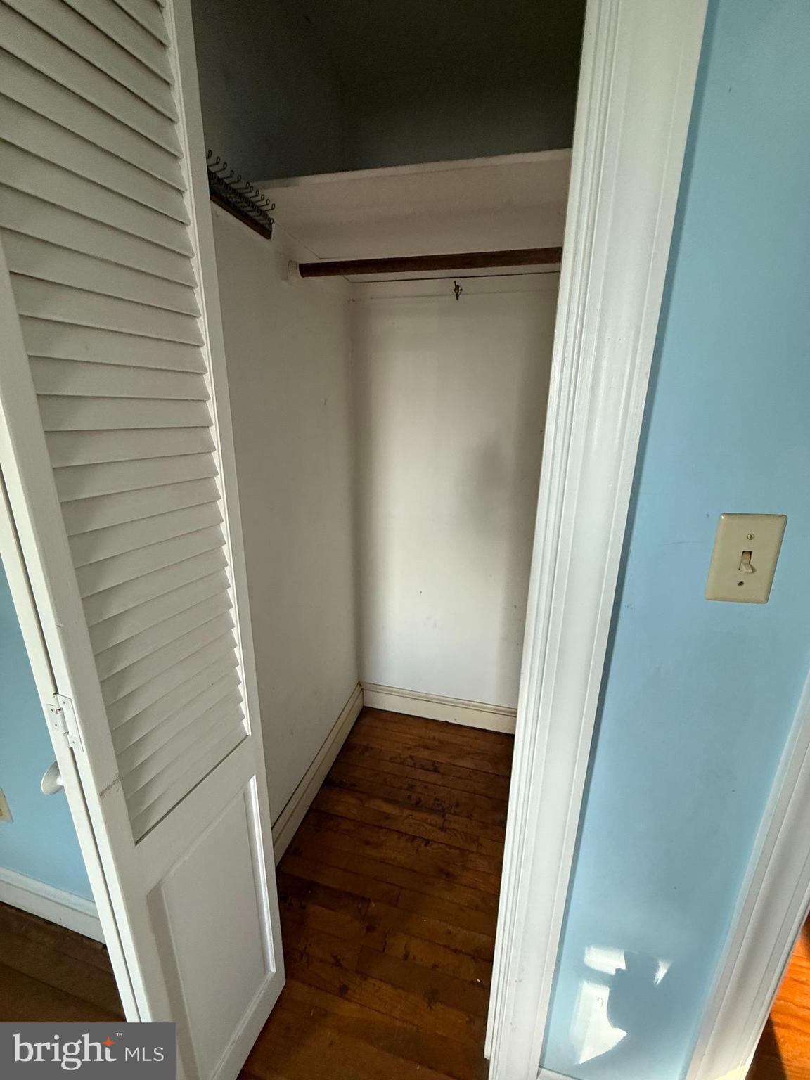 ROYAL VILLAGE - Residential