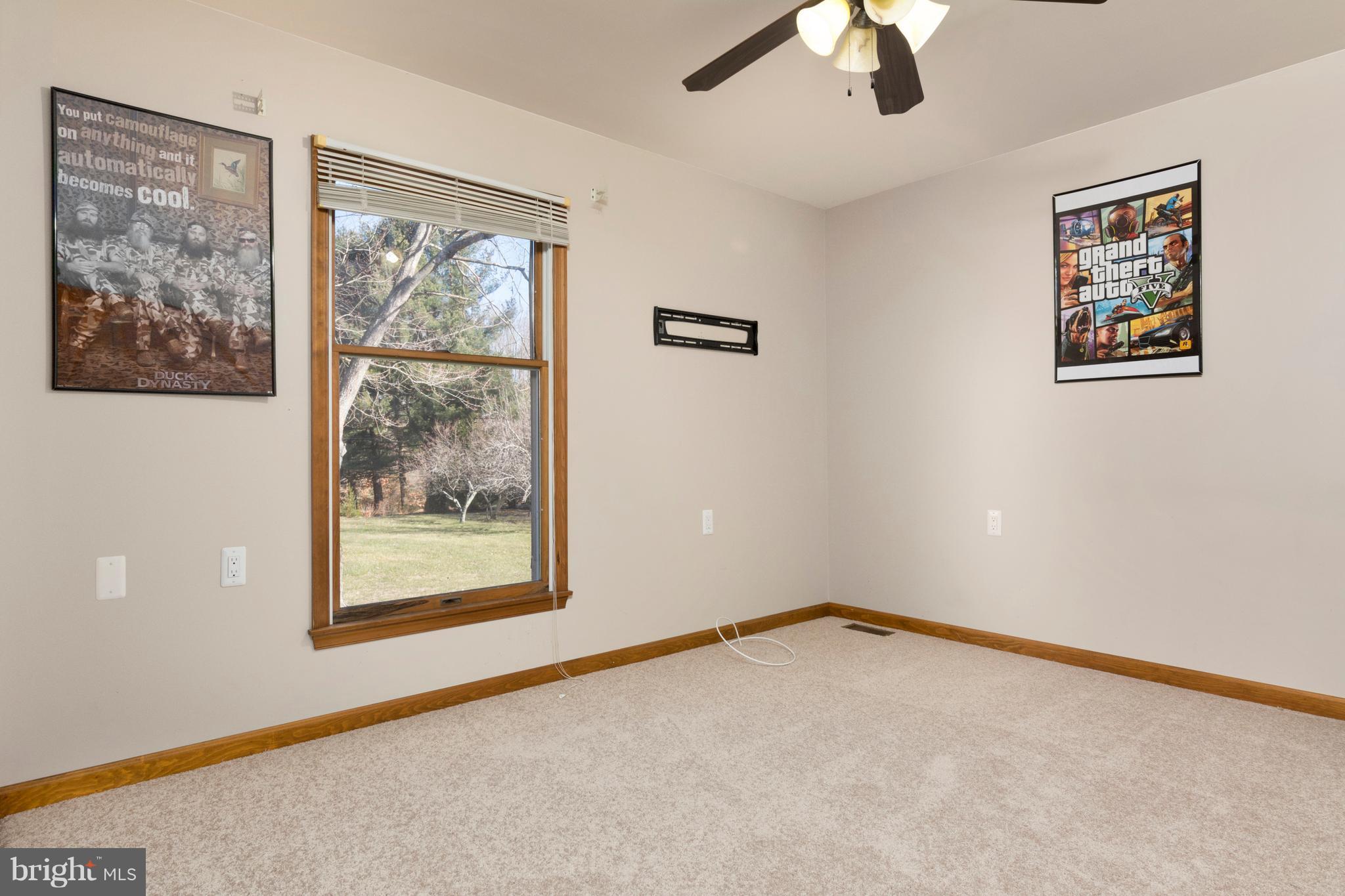 KWANZAN ACRES - Residential