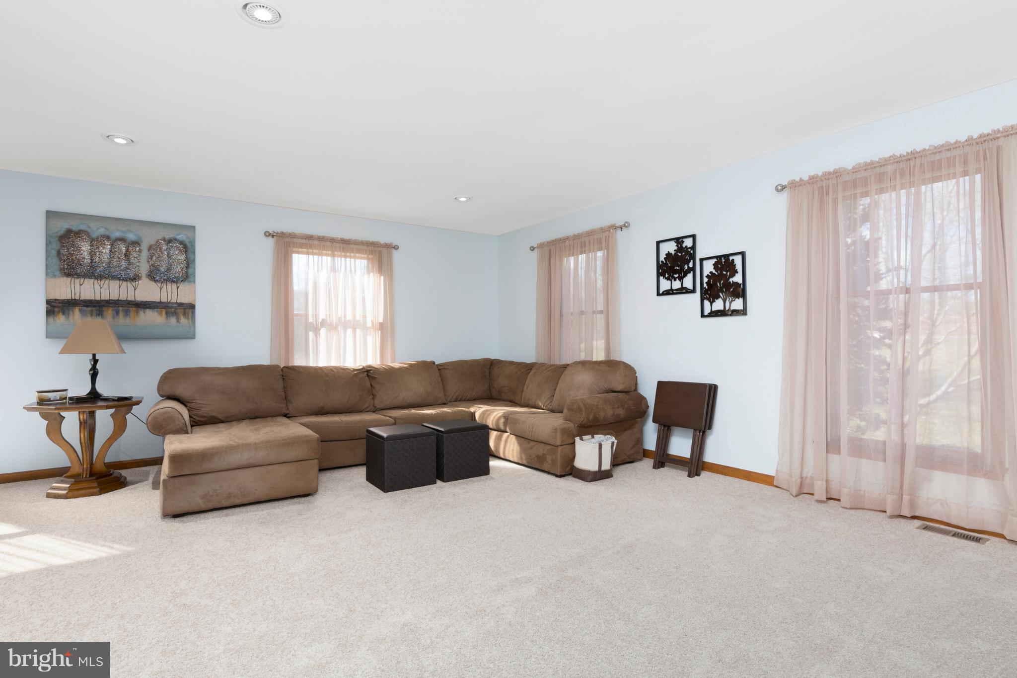 KWANZAN ACRES - Residential