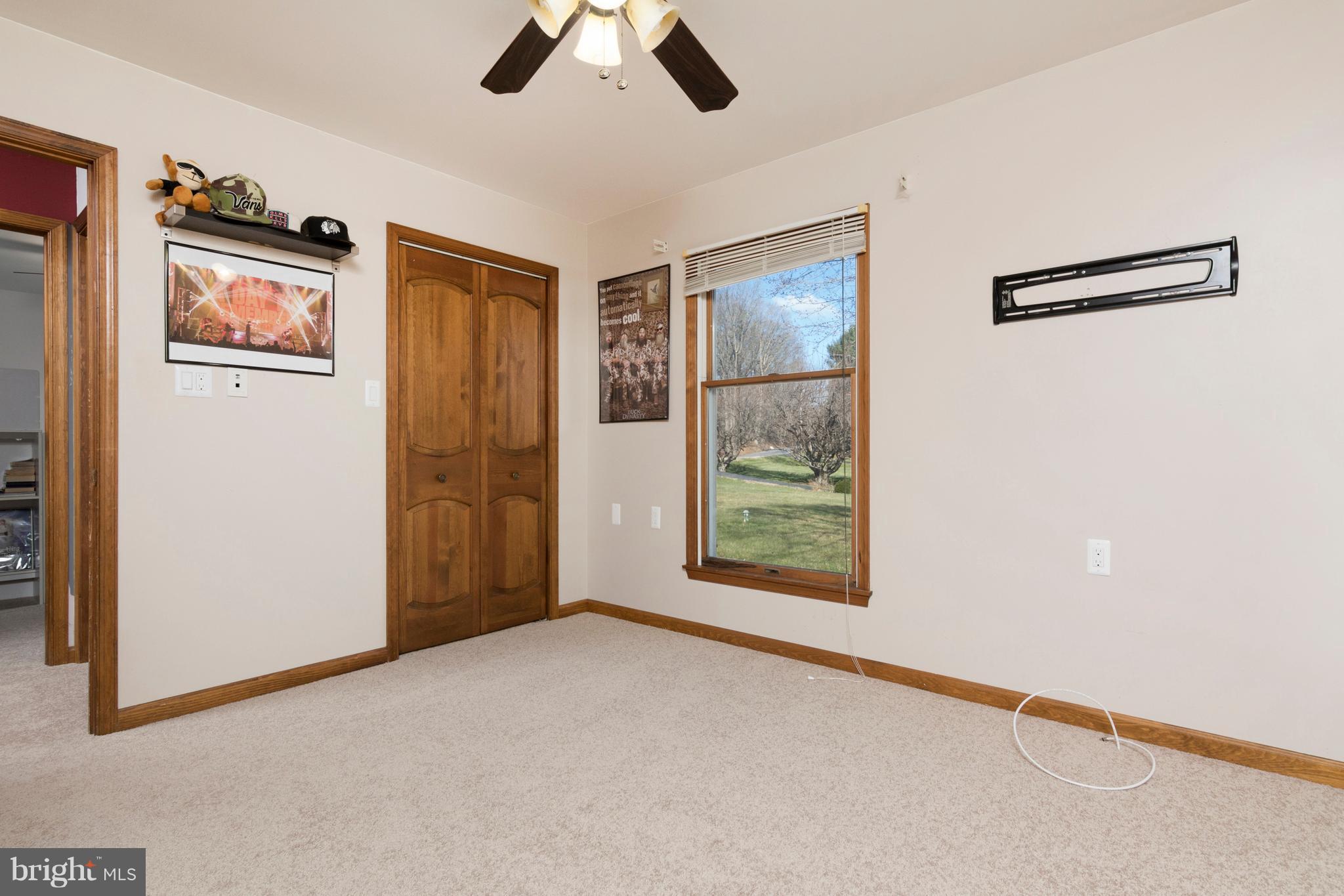 KWANZAN ACRES - Residential