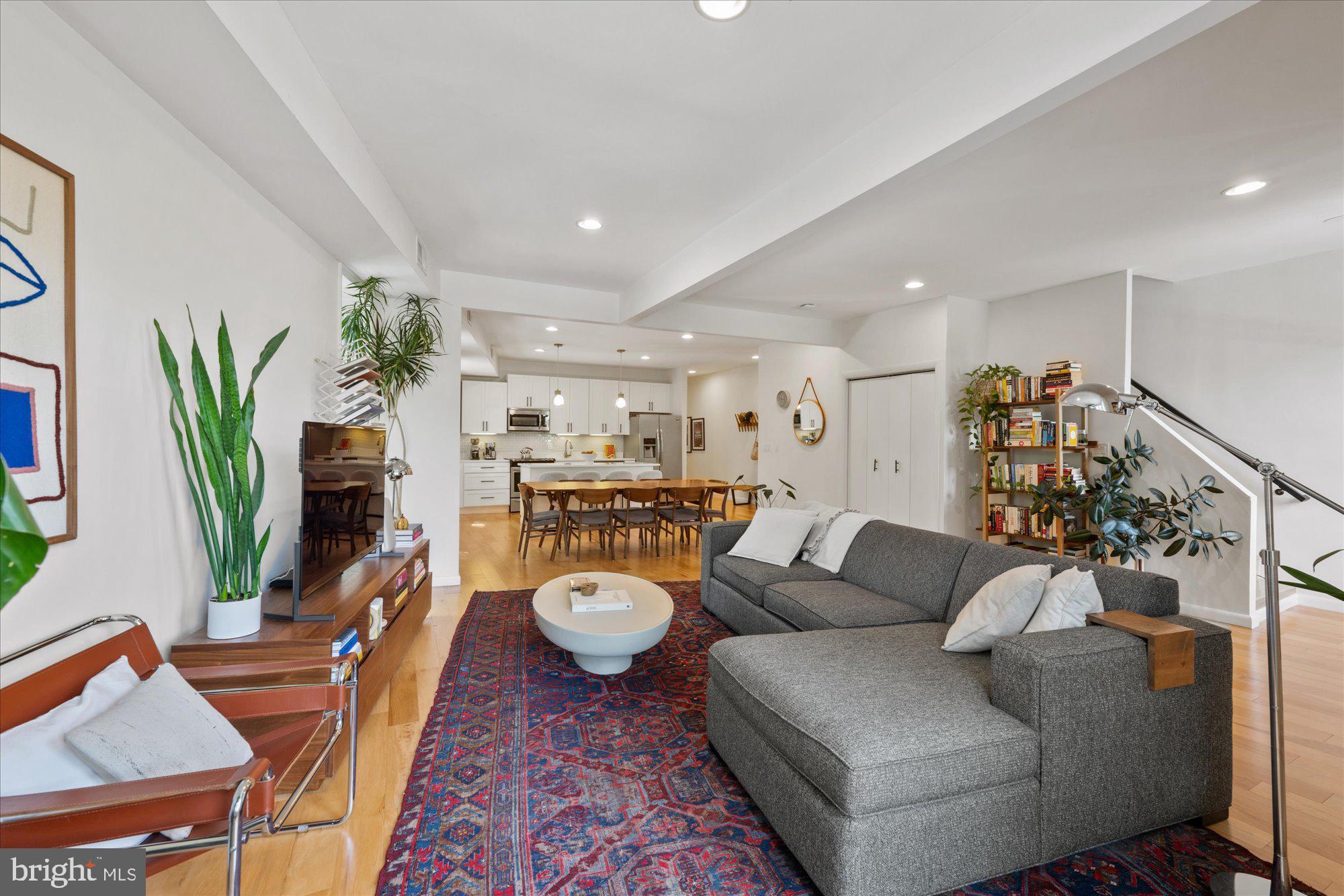15 S STREET NE 2