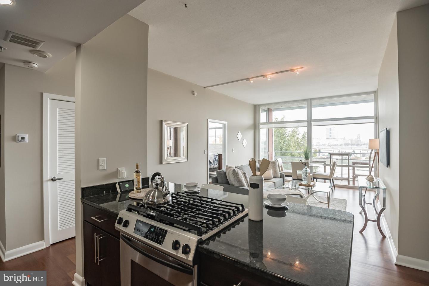 OLD CITY - Residential