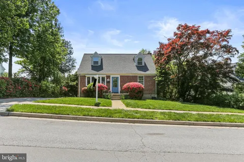 1303 McCurley Avenue, Baltimore, MD 21228 - MLS#: MDBC2126082