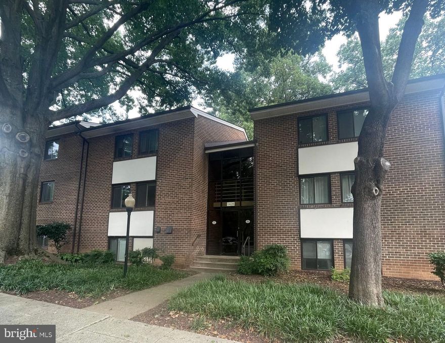 All utilities included in rent (except cable, TV, internet) /  2 Bedrooms, 2 bath condo in great Reston location / Spacious living room / Separate dining room / Bedrooms with large closets / Washer and Dryer in Unit / Private Patio Backs to Trees / Enjoy all that Reston Town Center has to offer / Metro is just a couple miles away / Close proximity to Reston Amenities, Shopping, Schools, and Public Transportation / All adult occupants must complete an application / $55 Application Fee / An Agent must be present for all showings.