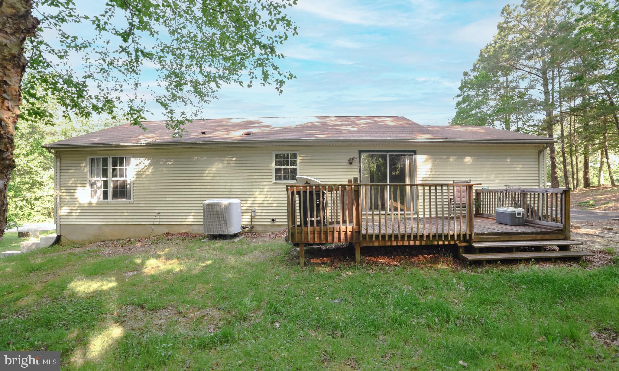 HUNTING QUARTERS - Residential