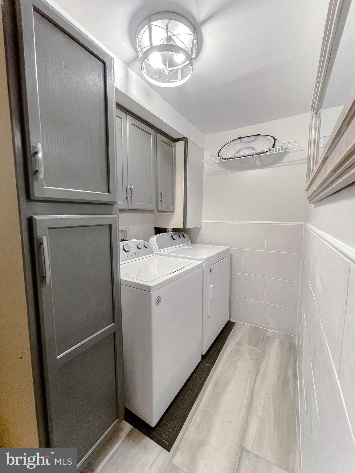 HUNTING QUARTERS - Residential