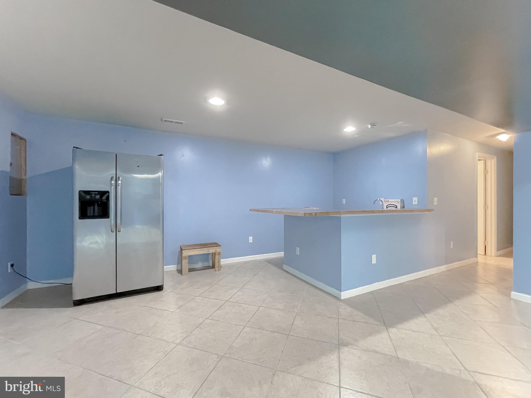 HUNTING QUARTERS - Residential