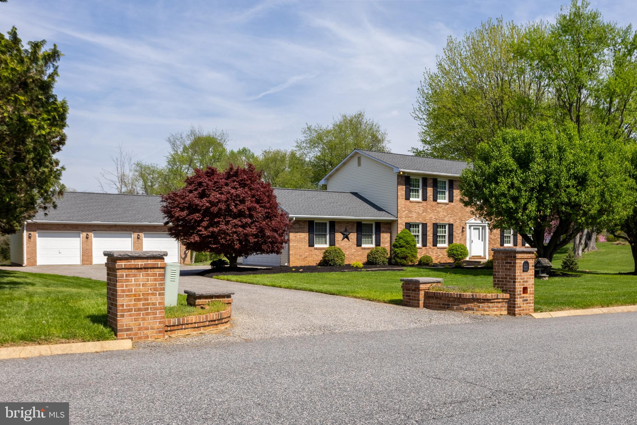 GREENFIELDS - Residential