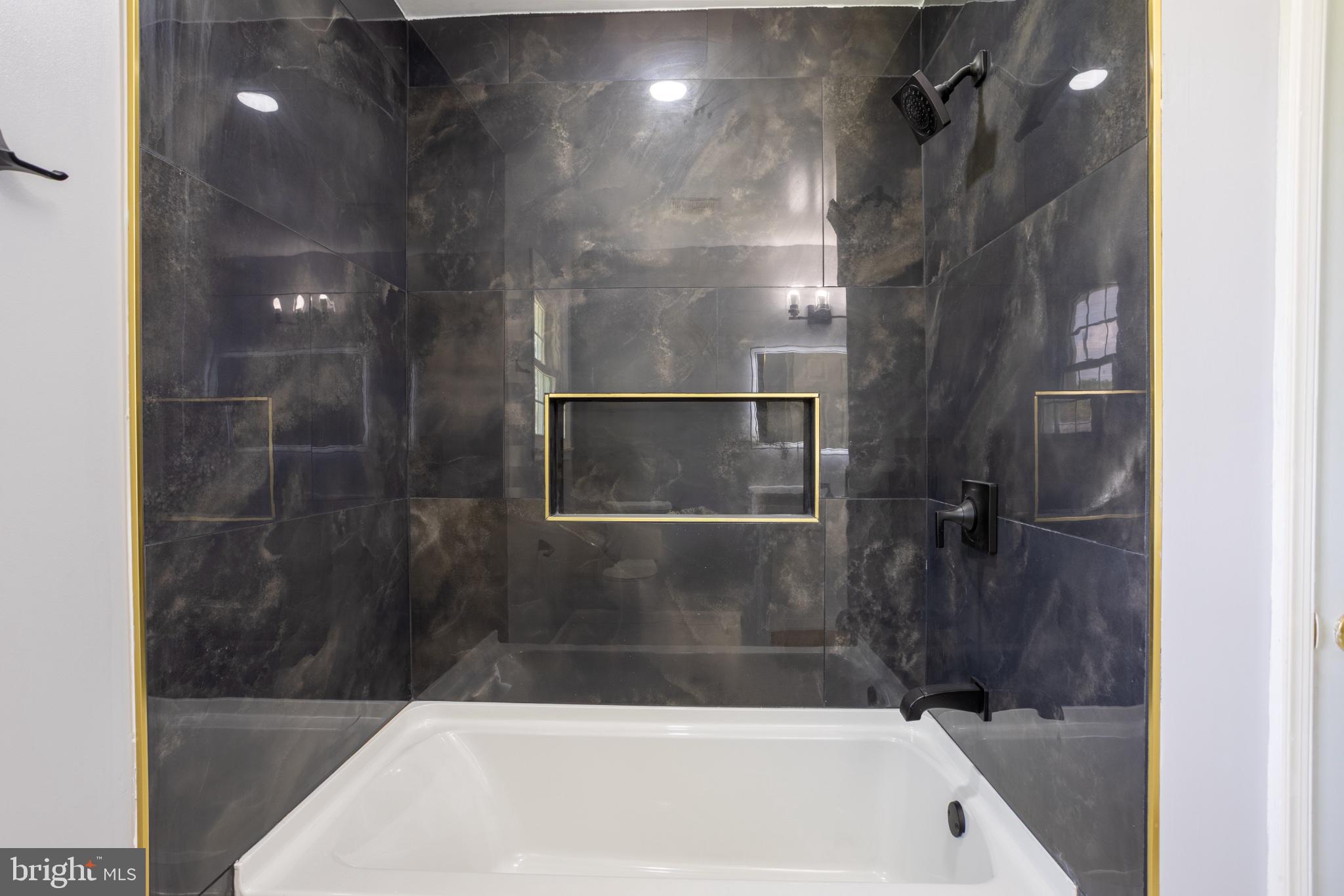 GREENFIELDS - Residential