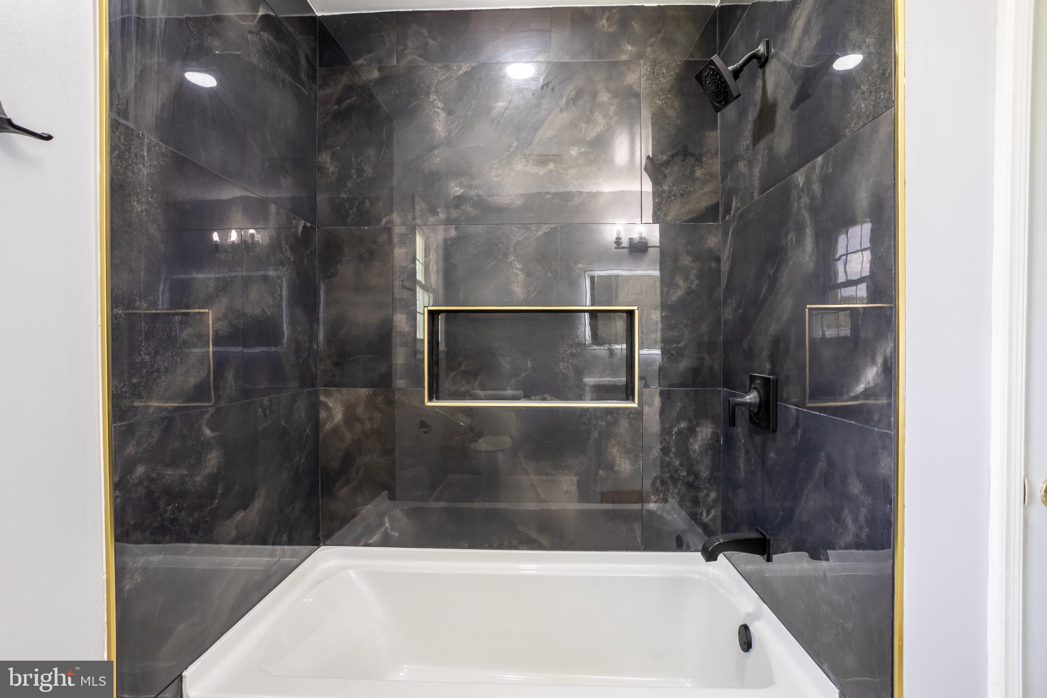 GREENFIELDS - Residential