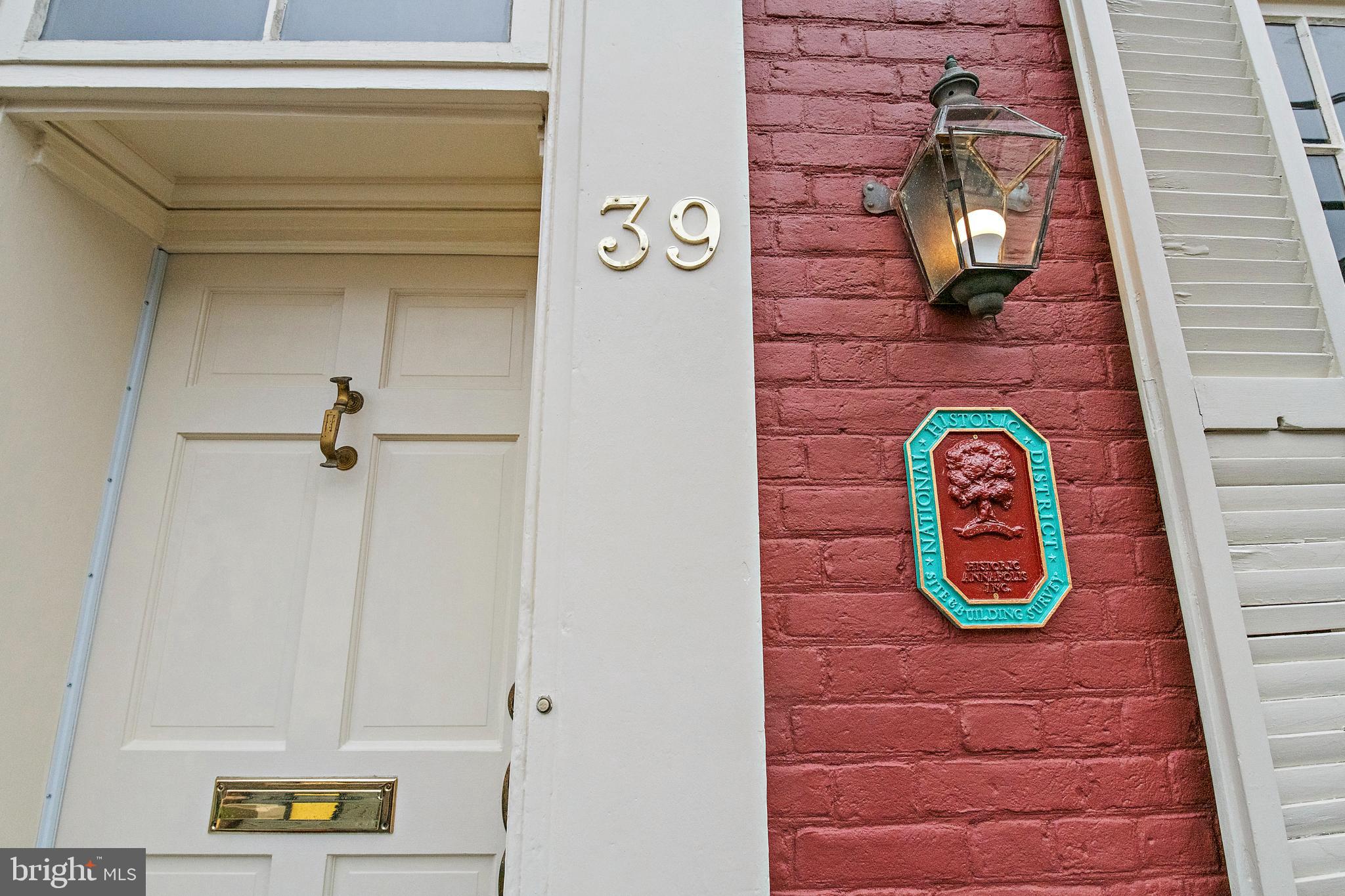 HISTORIC DISTRICT - Residential