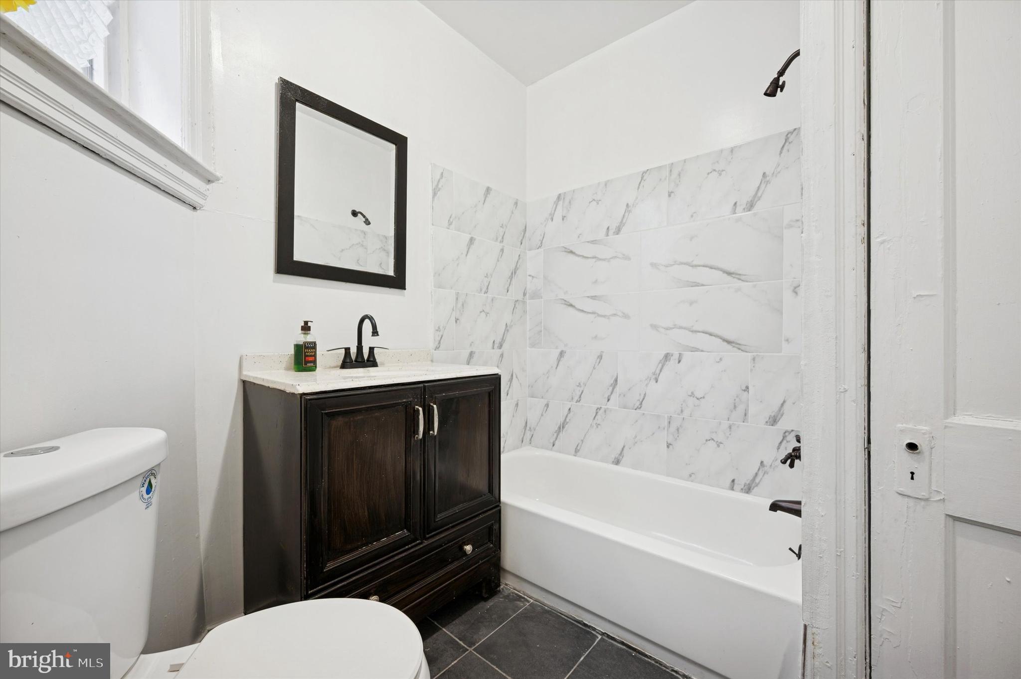 UNIVERSITY CITY - Residential