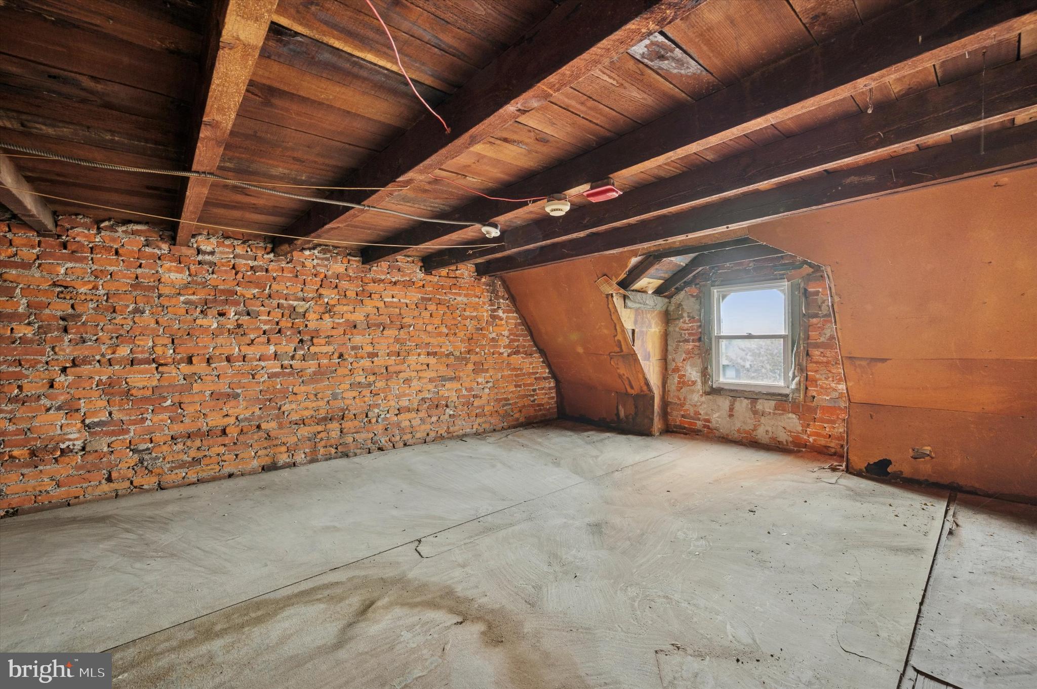 UNIVERSITY CITY - Residential