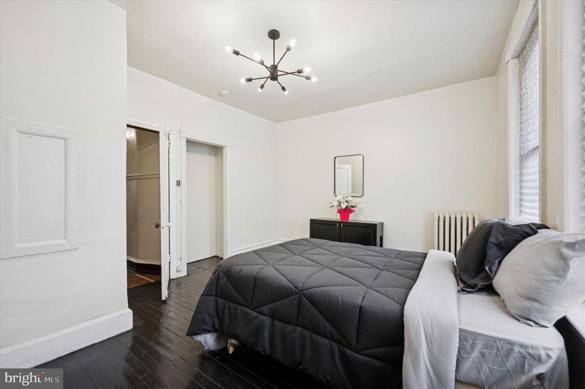 UNIVERSITY CITY - Residential