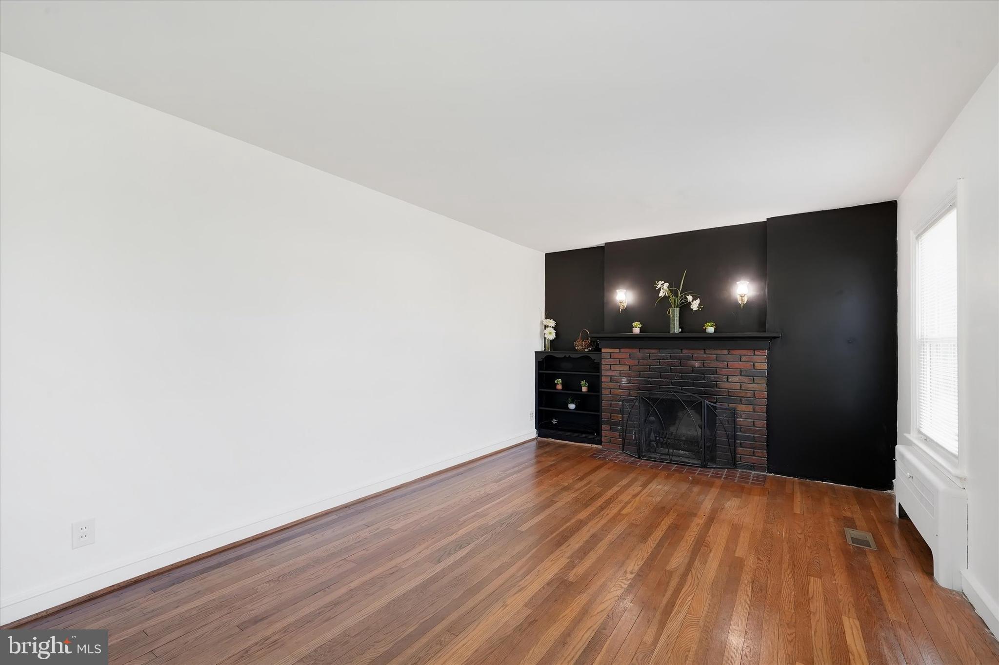 WOODCREST - Residential
