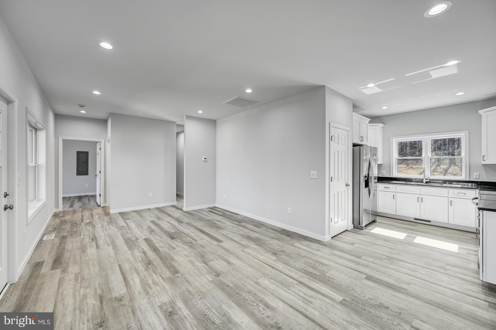 FOREST HILL - Residential