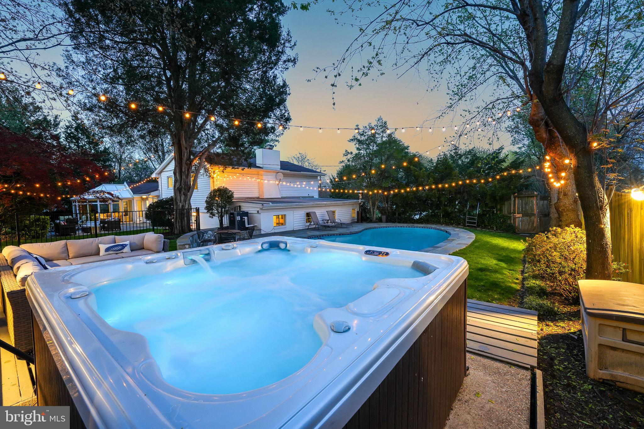 CONGRESSIONAL ACRES - Residential