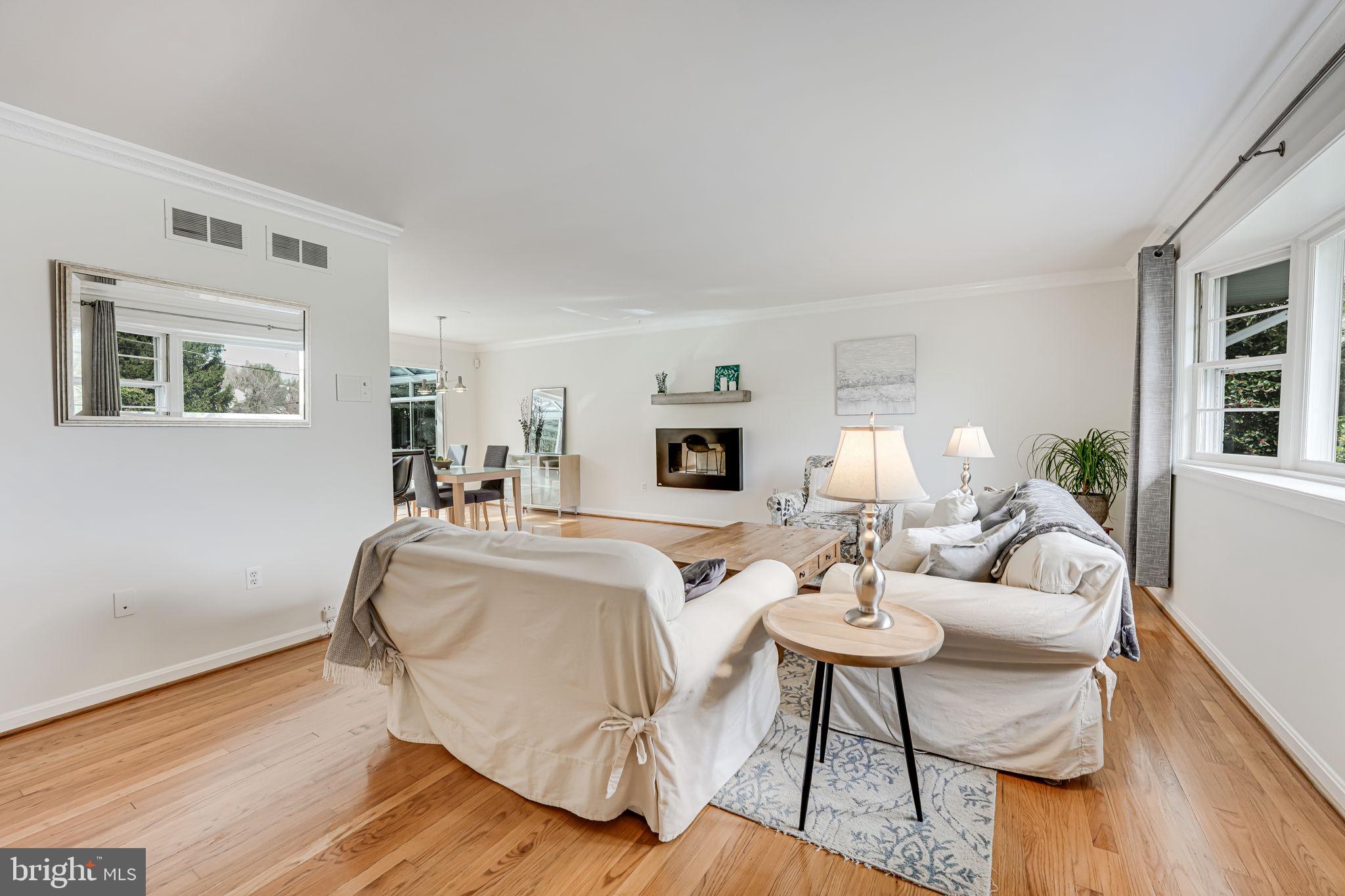 CONGRESSIONAL ACRES - Residential