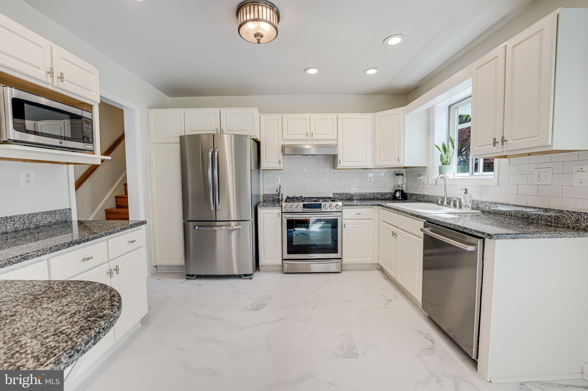 CONGRESSIONAL ACRES - Residential