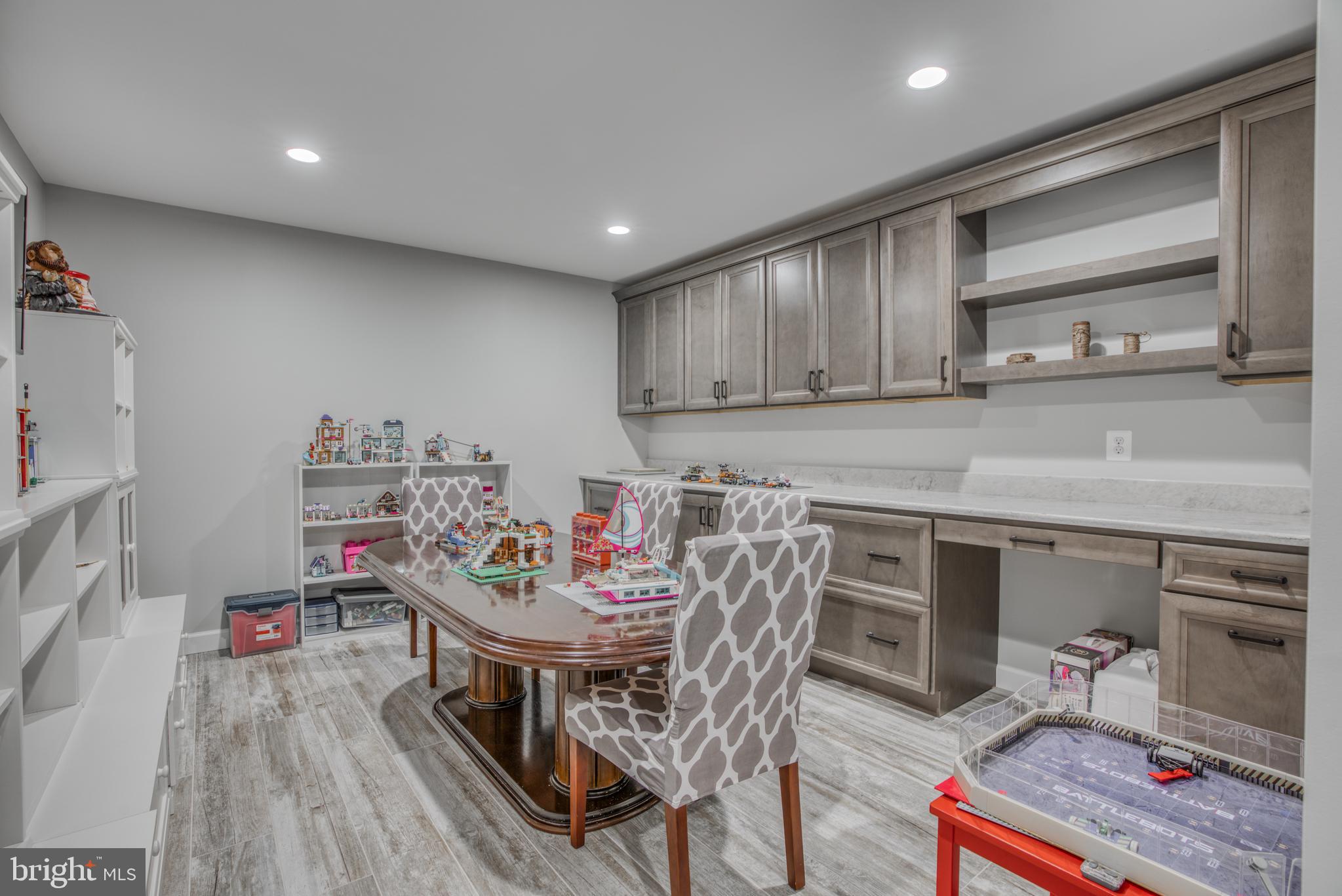 WATERFORD PRESERVE - Residential