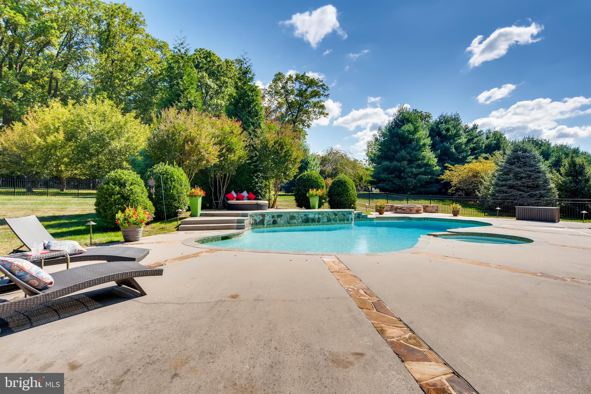 WATERFORD PRESERVE - Residential